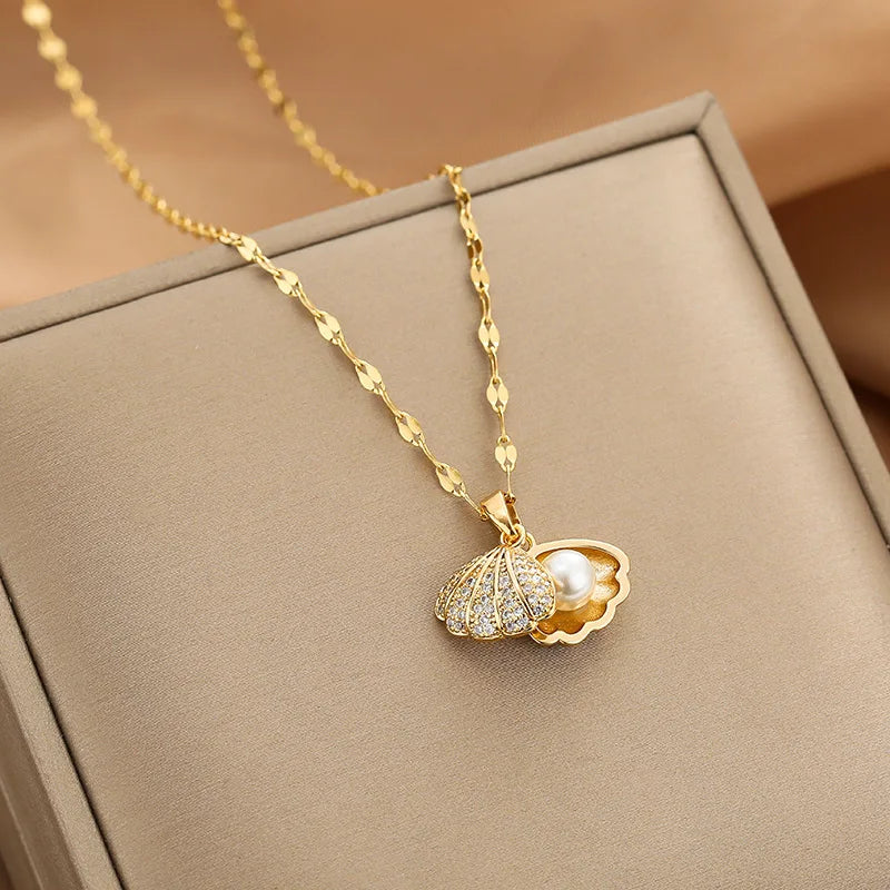 Classic Shell Pearl Necklace Fashion Small Fresh Clavicle Chain Micro-inlaid Simple Versatile Pendant Gift Giving