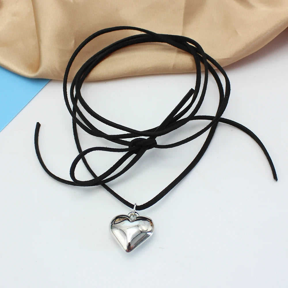 Velvet Heart Choker